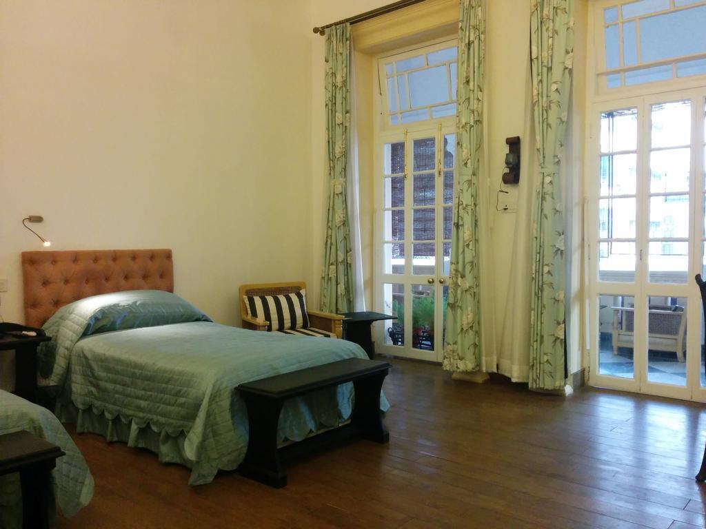 The Harrington Residency Bed & Breakfast Kolkata Room photo